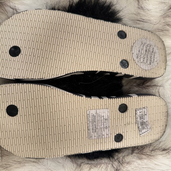 Dolce & Gabbana Black Fur Flip Flops - Picture 3 of 5